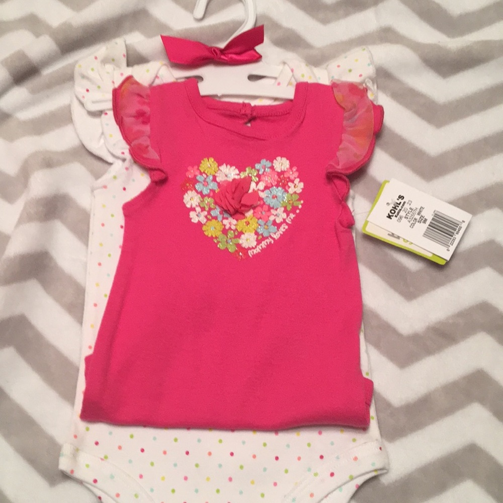 Set of onesies